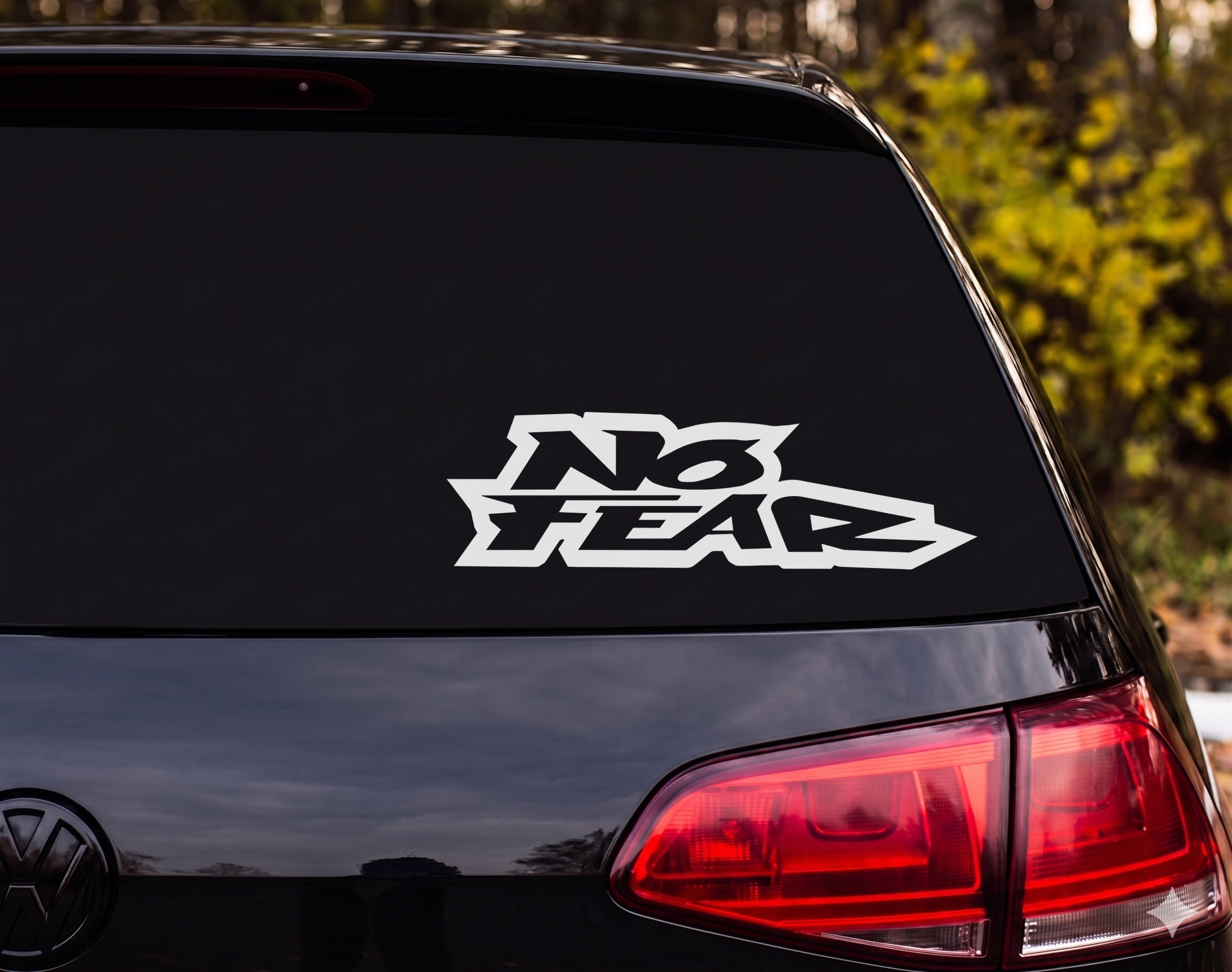 NO FEAR Graffiti Style Black White Vinyl Decal Sticker Car Window Laptop - White