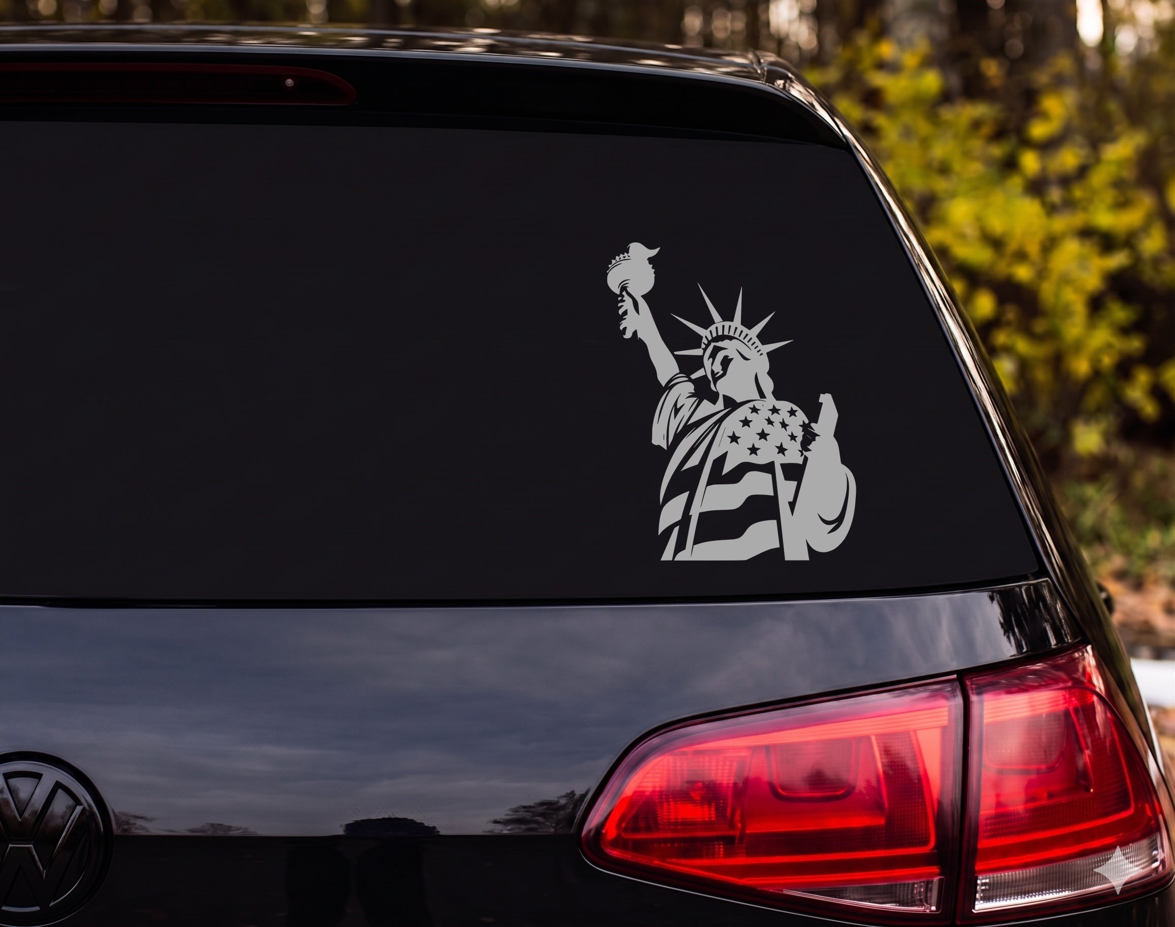 Statue of Liberty American Flag Silhouette Torch Vinyl Decal Sticker Car - Silver