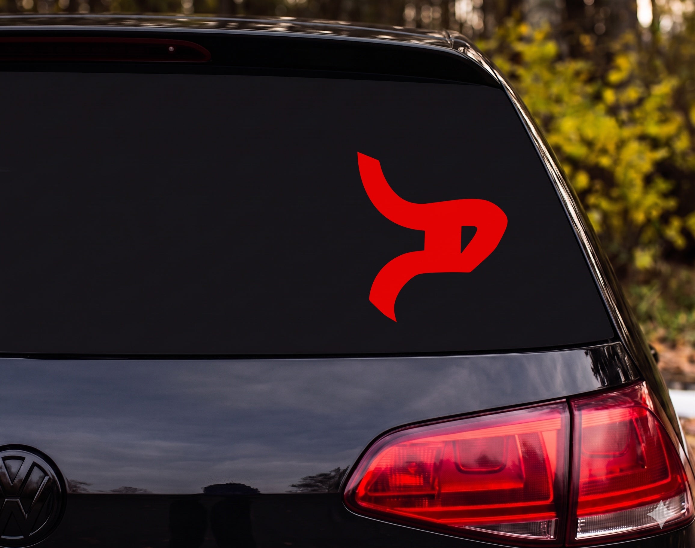Hebrew Letter Shin Silhouette Calligraphy Fluid Ribbon Style Vinyl Decal Sticker - Red