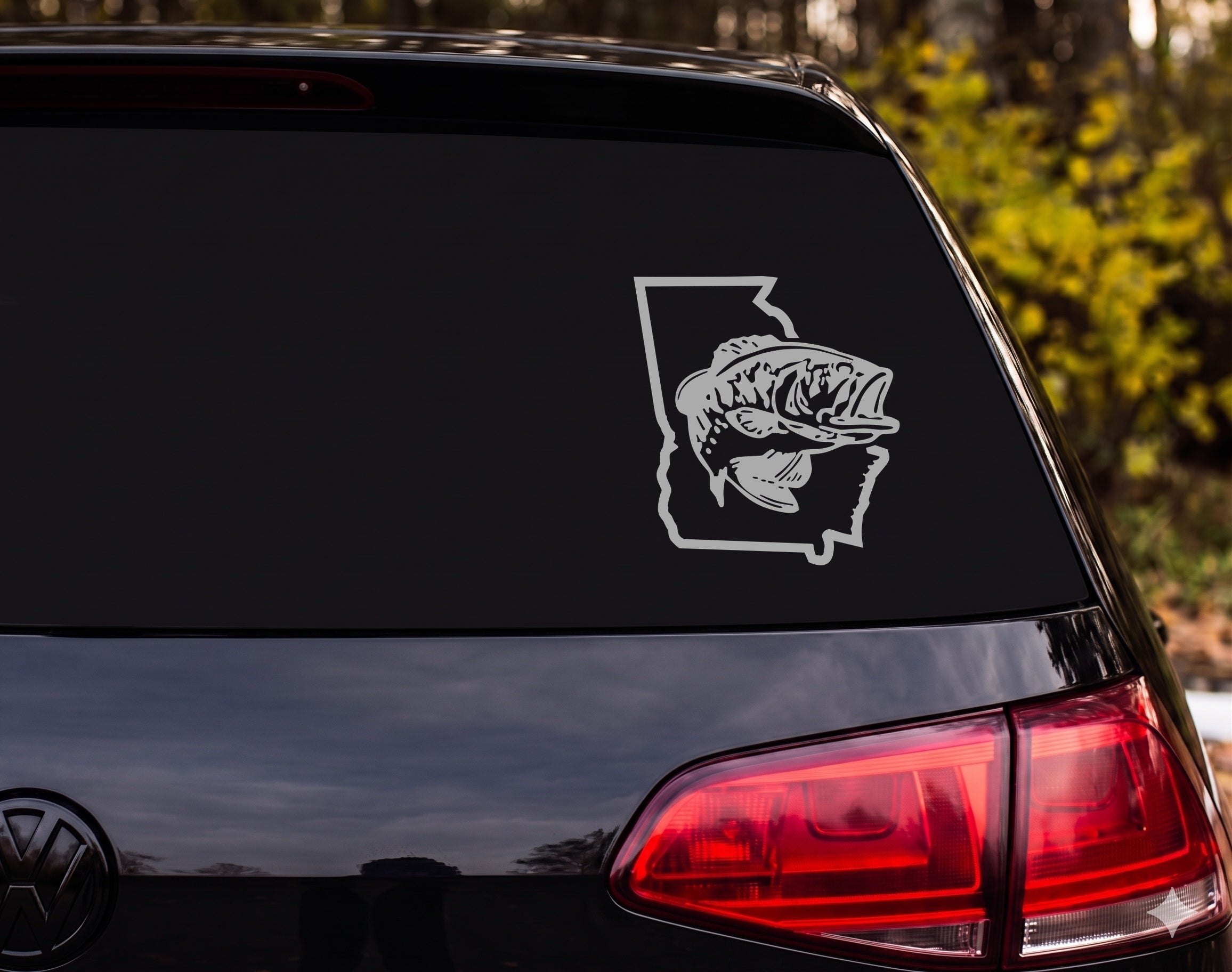 Largemouth Bass Leaping Georgia State Silhouette Vinyl Decal Sticker - Silver