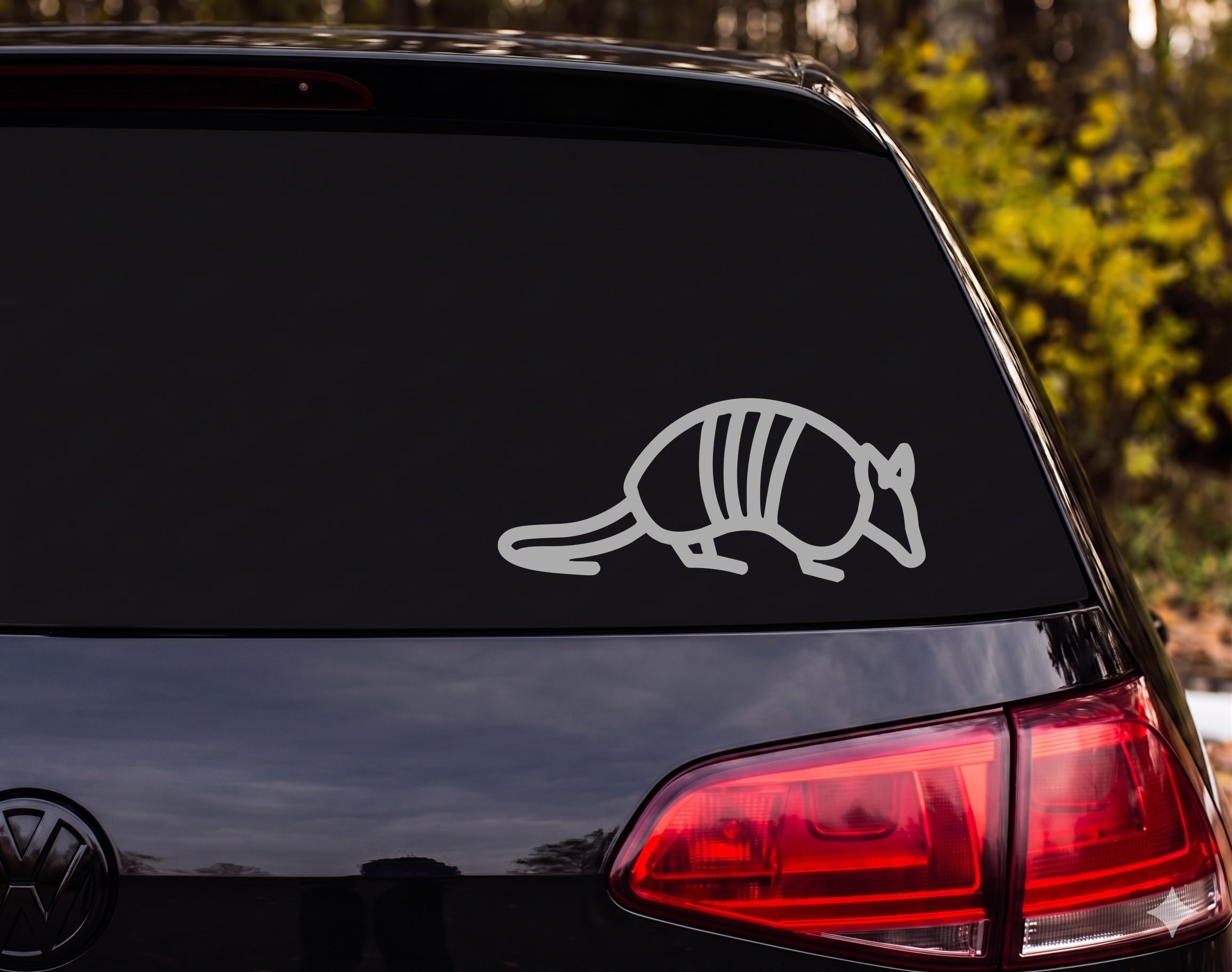 Armadillo Side Profile Walking Outline Vinyl Decal Sticker Car Window Laptop - Silver